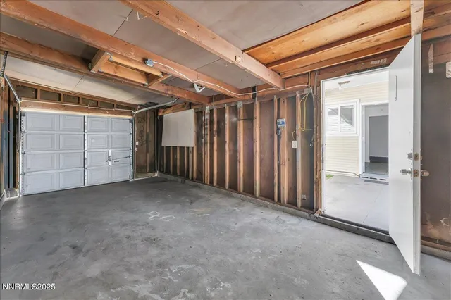 a view of empty room with closet