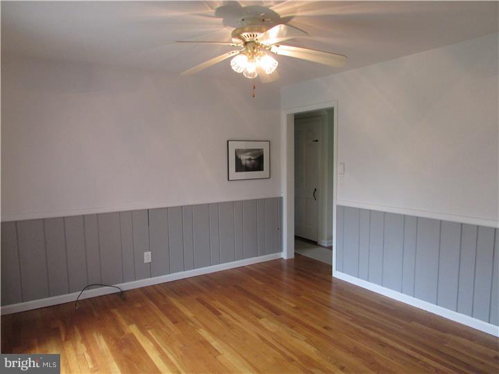 1055 Valley Road Telford, PA 18969 - Photo 12 of 23 Den
