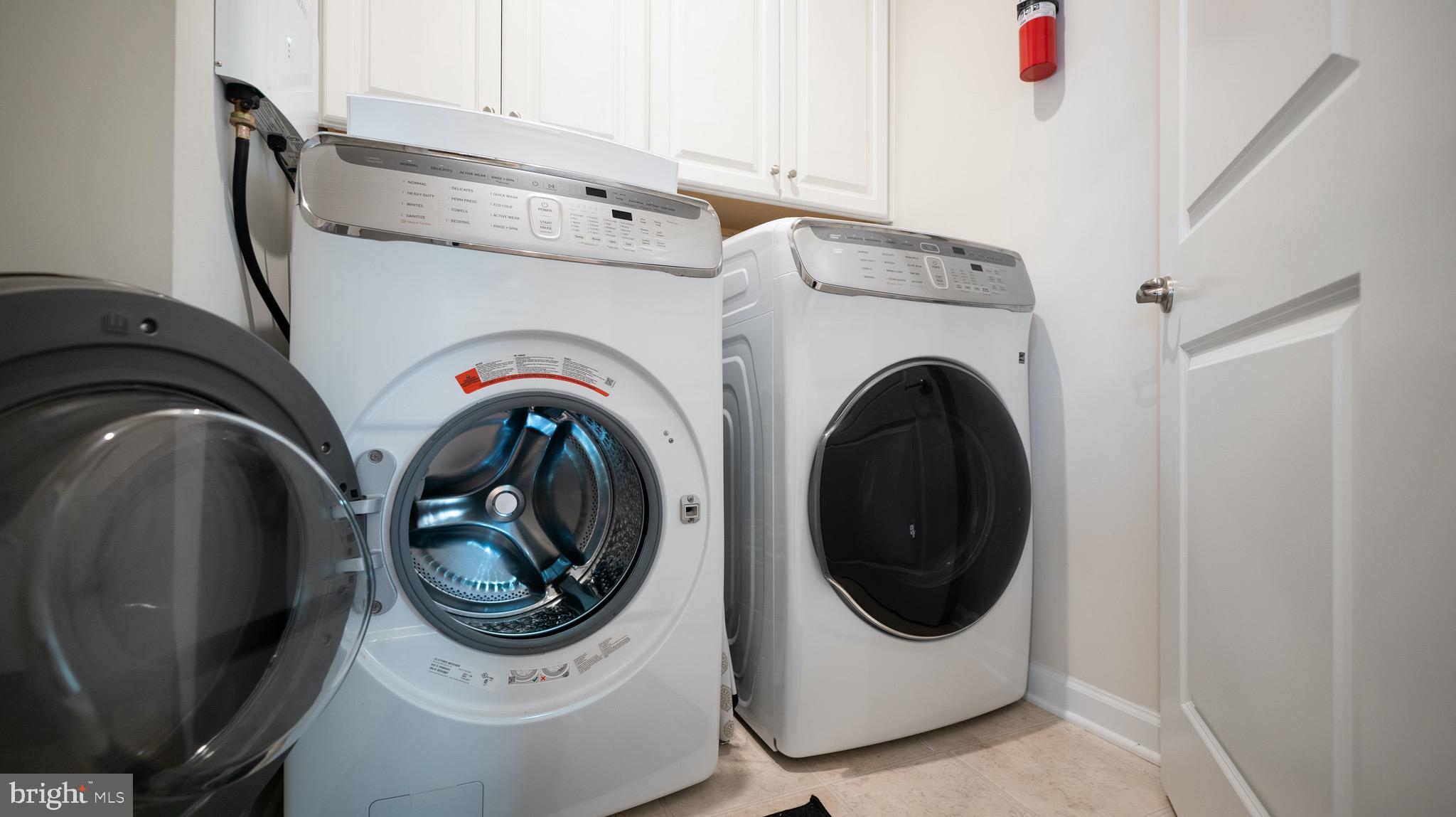 14210 Jaeger Road Clarksburg, MD 20871 - Photo 19 of 29 Upper level laundry