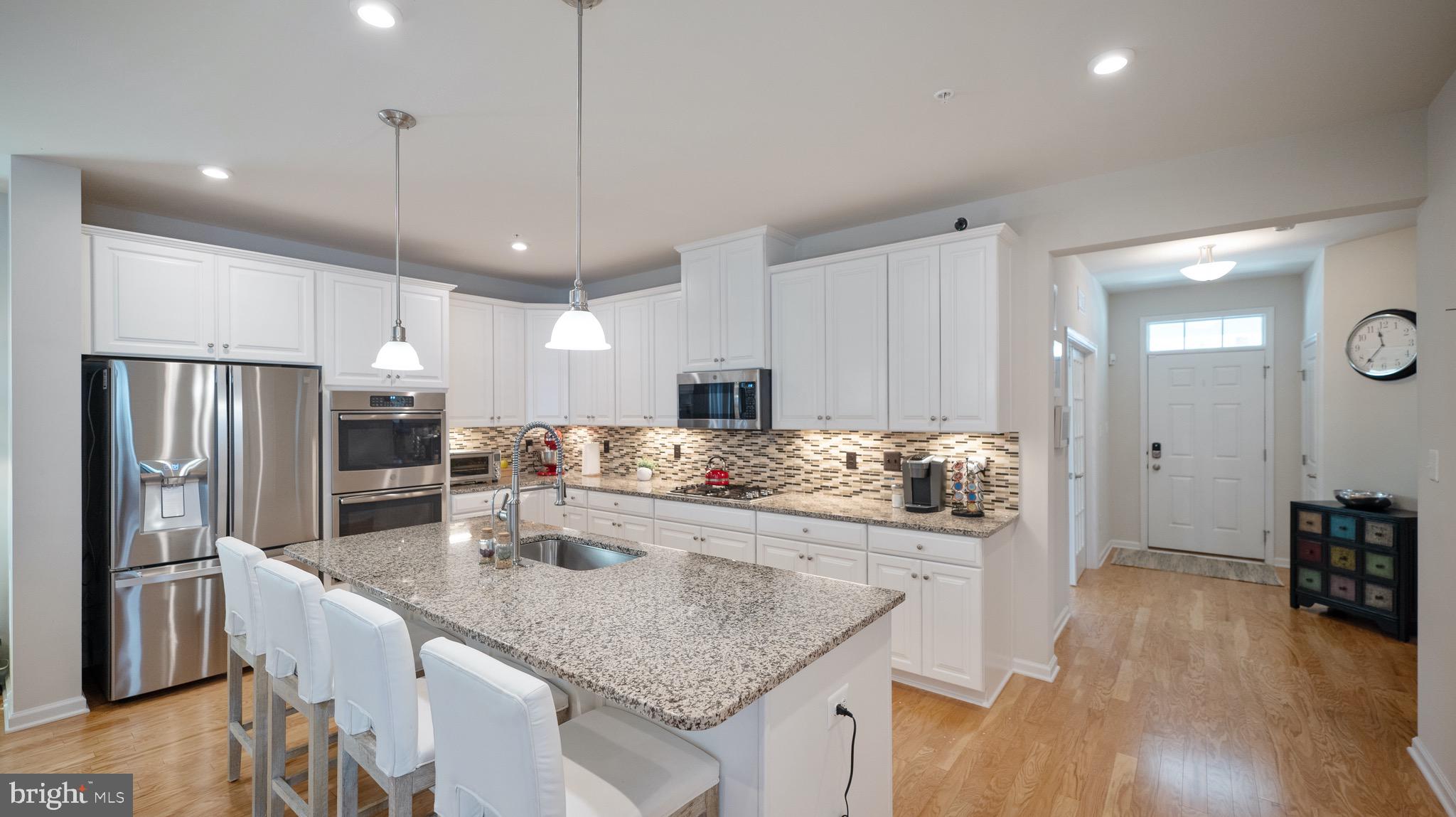Kitchen with large center island