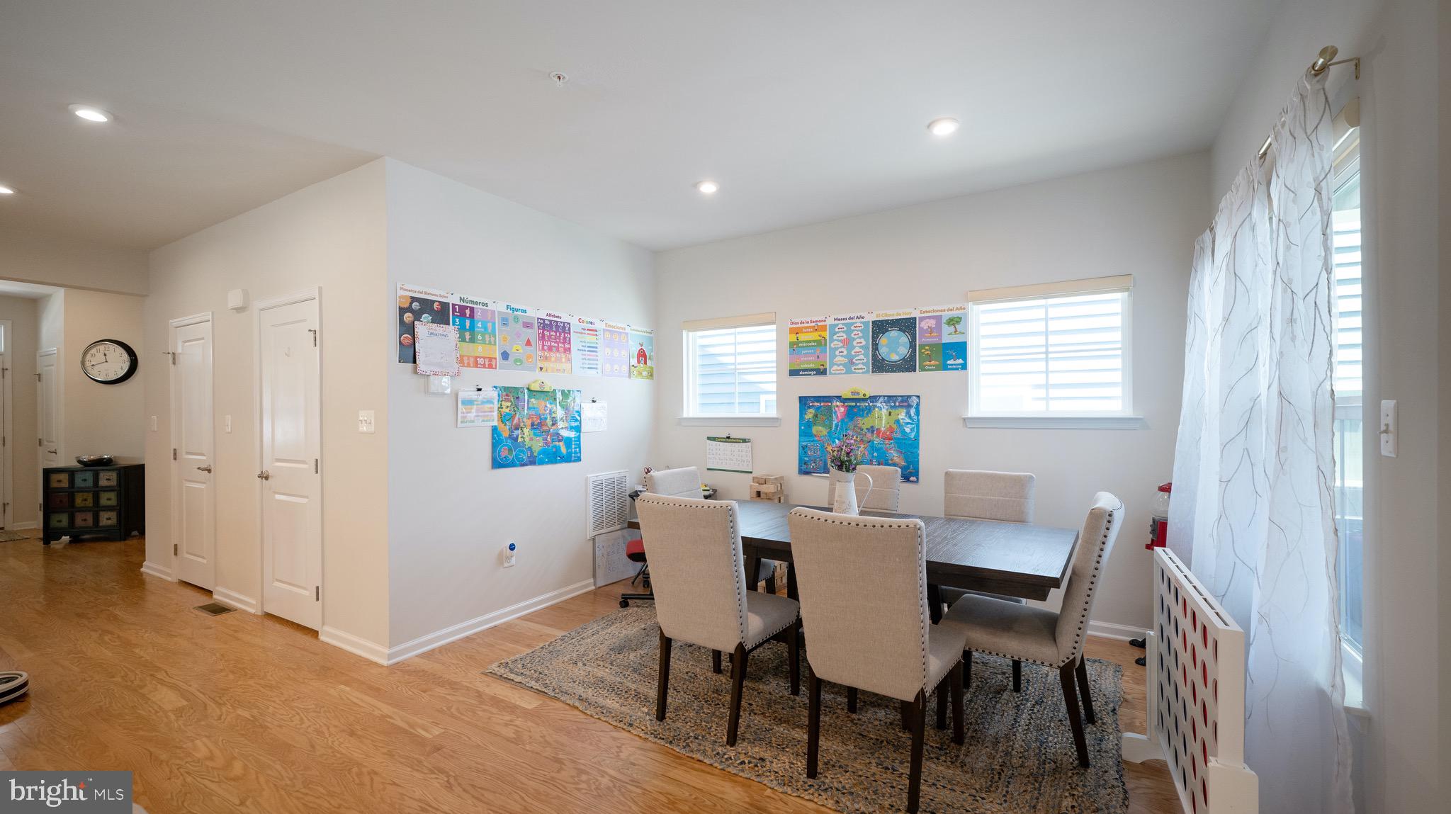 14210 Jaeger Road Clarksburg, MD 20871 - Photo 8 of 29 Dining room