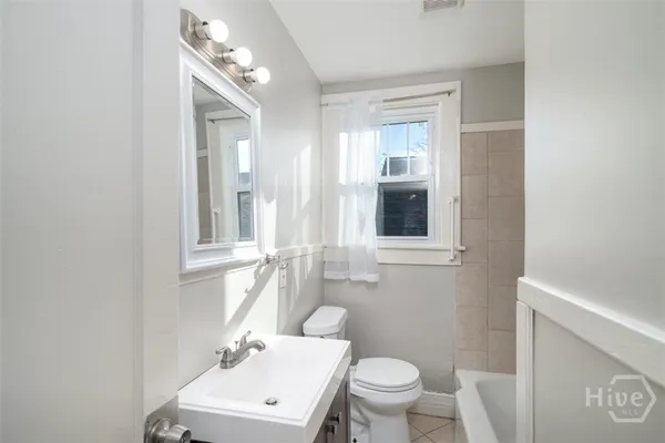 $1,700 | 1908 Paulsen Street, Savannah, GA 31401