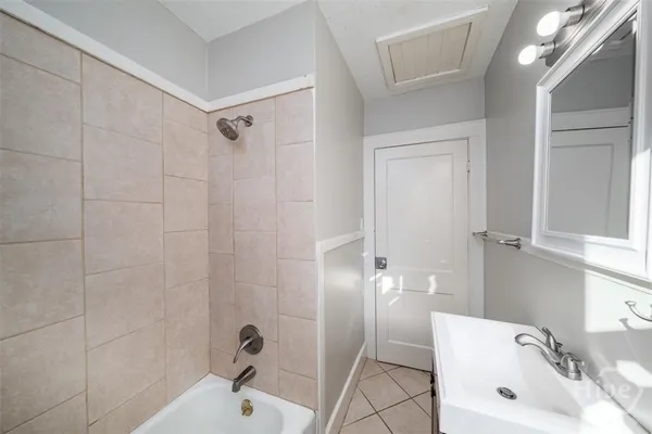 $1,700 | 1908 Paulsen Street, Savannah, GA 31401