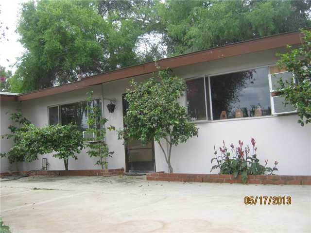 635 Howe Place Escondido, CA 92025 - Photo 1 of 13