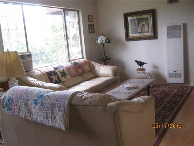 635 Howe Place Escondido, CA 92025 - Photo 4 of 13