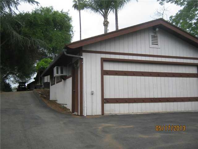 635 Howe Place Escondido, CA 92025 - Photo 10 of 13 Detached garage
