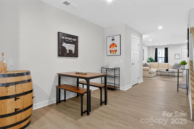 a view of a workspace with furniture