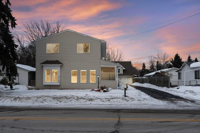 $375,000 | 1961 9th Street, White Bear Lake, MN 55110