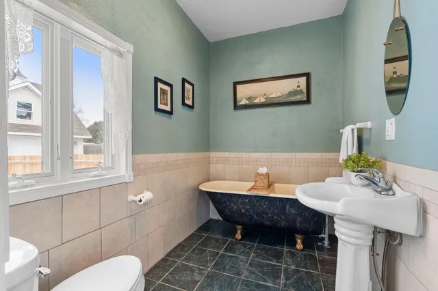 $375,000 | 1961 9th Street, White Bear Lake, MN 55110