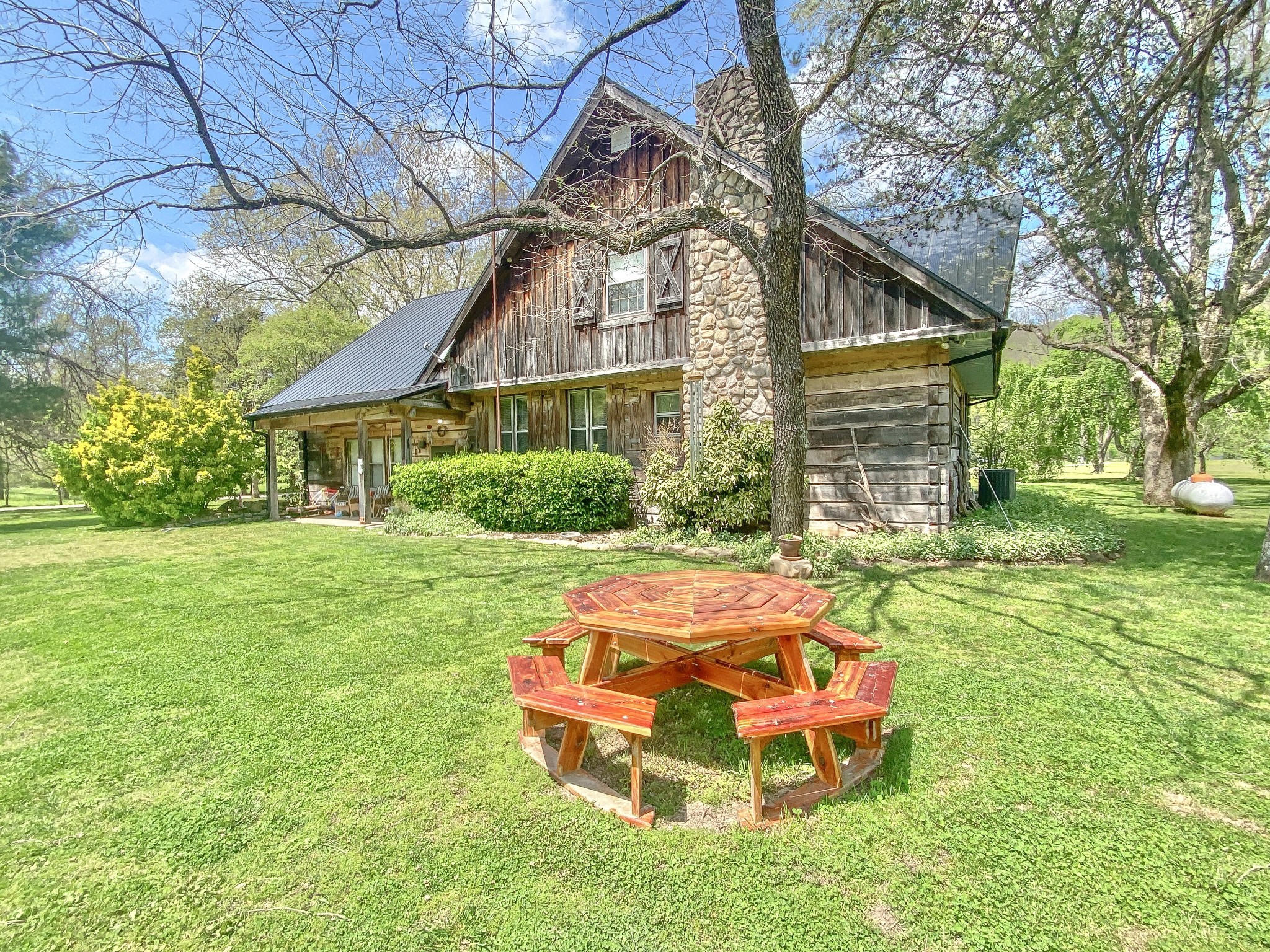 4222 Payne Cove Road Pelham, TN 37366 - Photo 2 of 61 Gallery Image 2