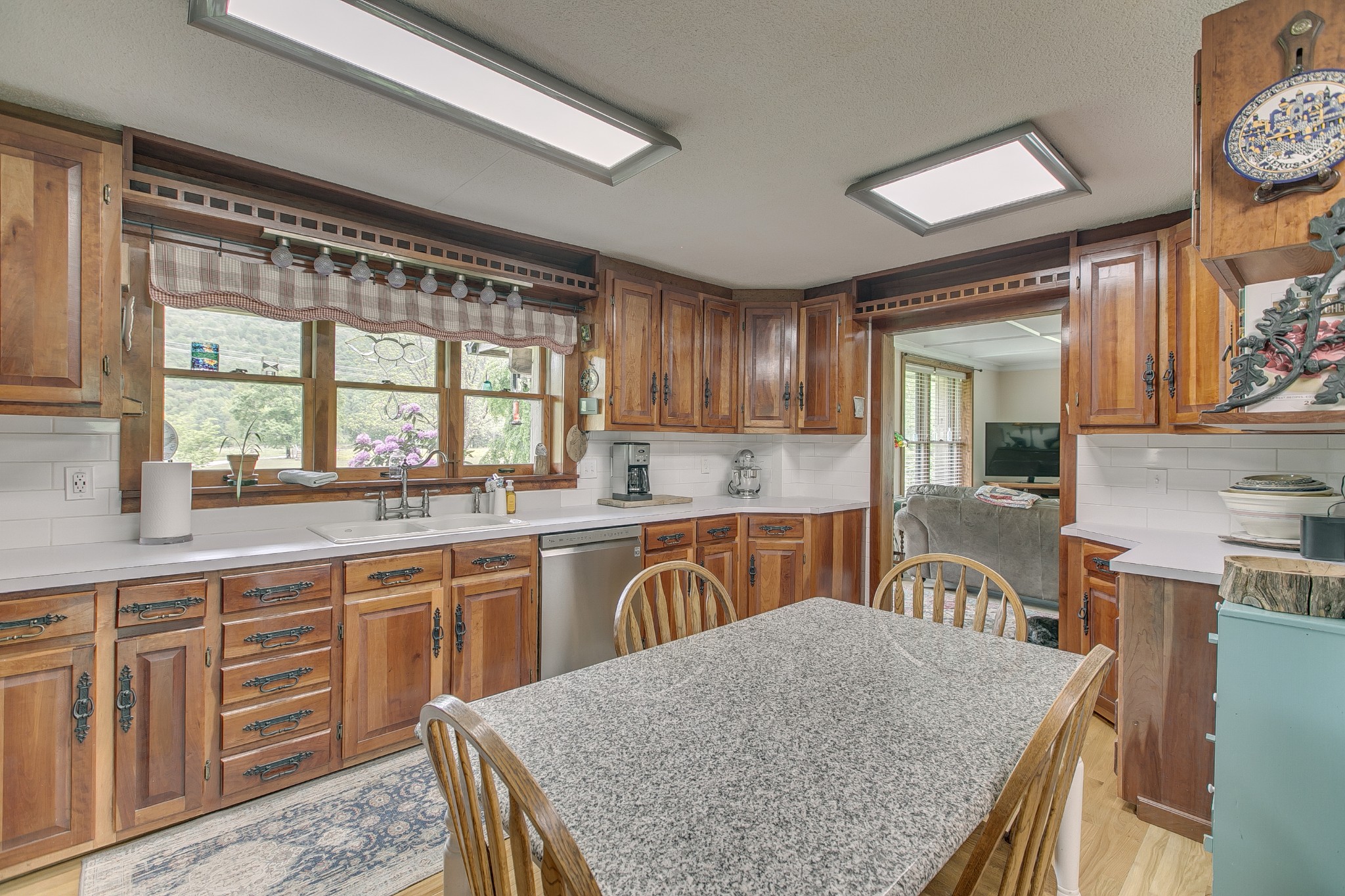 4222 Payne Cove Road Pelham, TN 37366 - Photo 30 of 61 Gallery Image 30