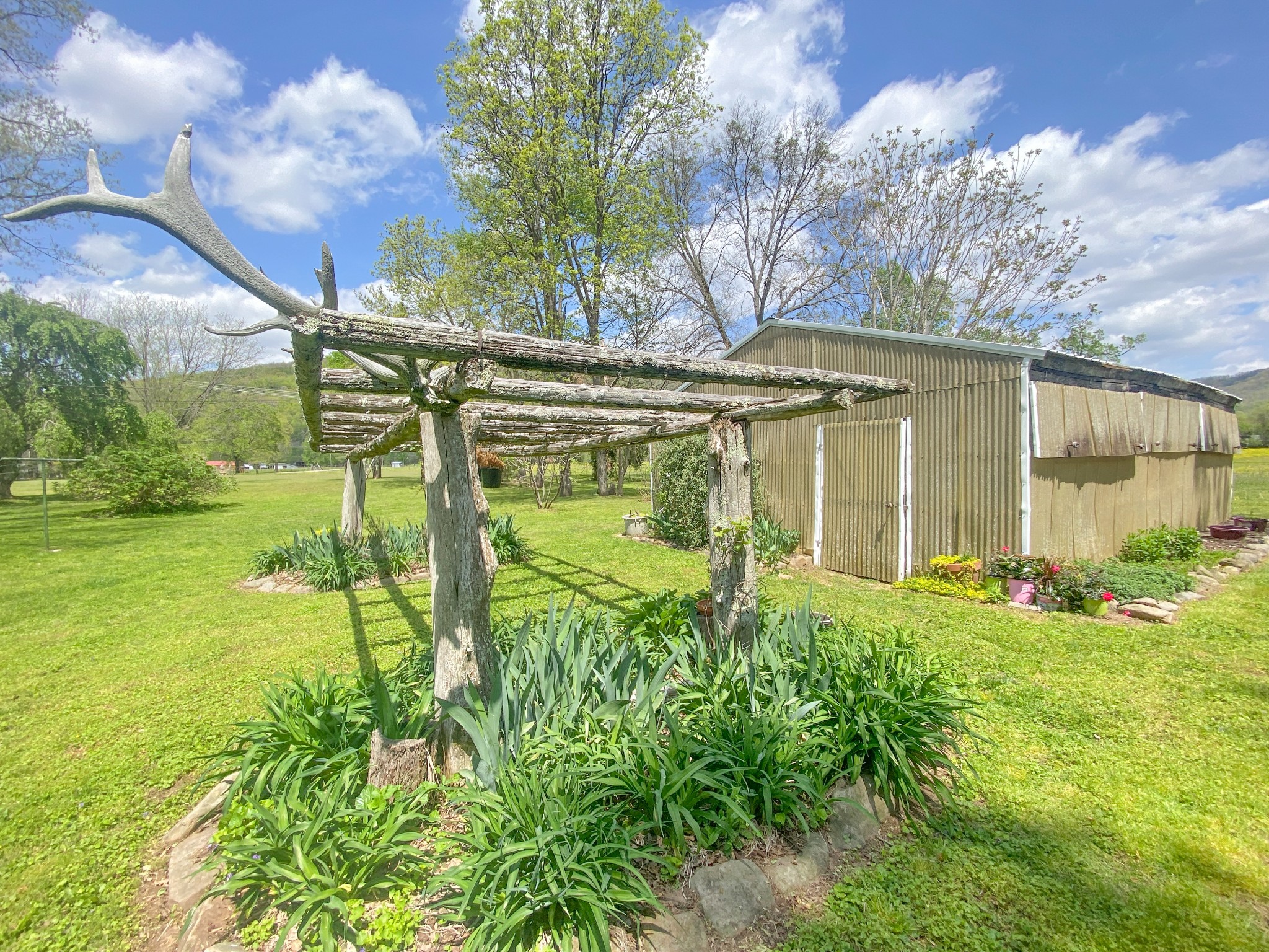 4222 Payne Cove Road Pelham, TN 37366 - Photo 6 of 61 Gallery Image 6