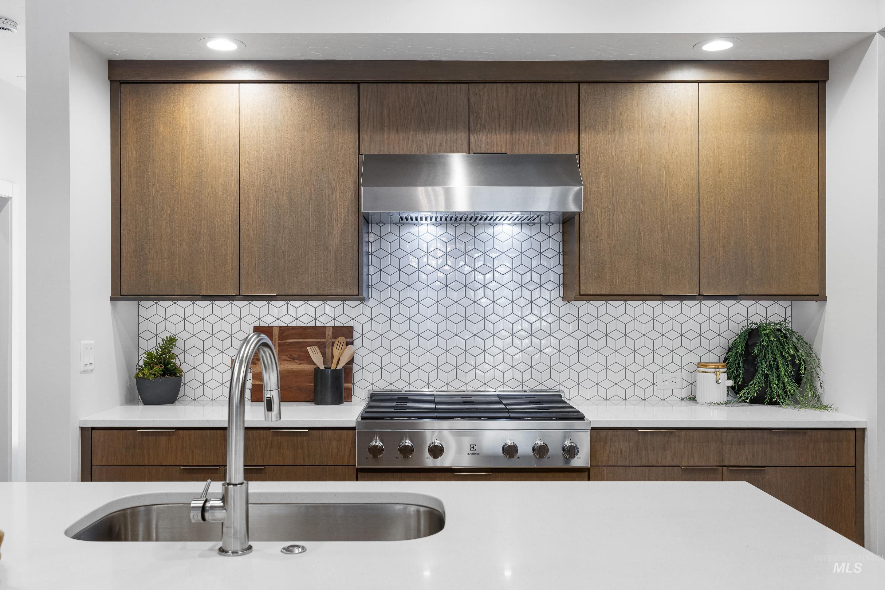 3264 South Millbrook Way Boise, ID 83716 - Photo 8 of 46