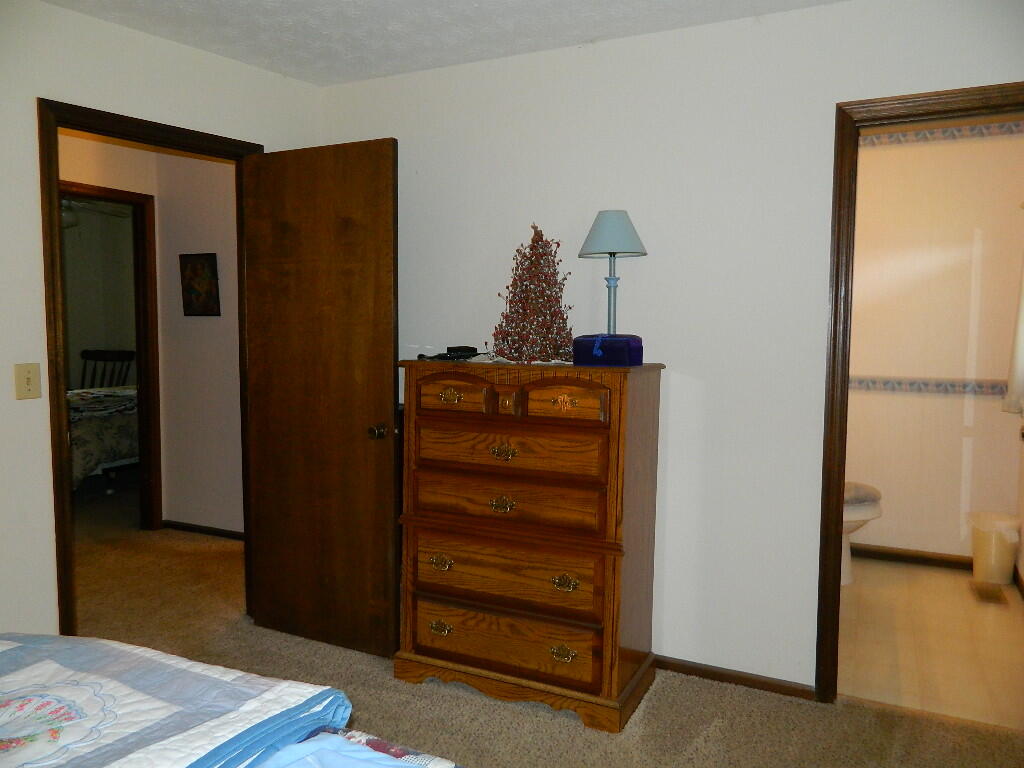 2960 Old Clifton Road Springfield, OH 45502 - Photo 17 of 18