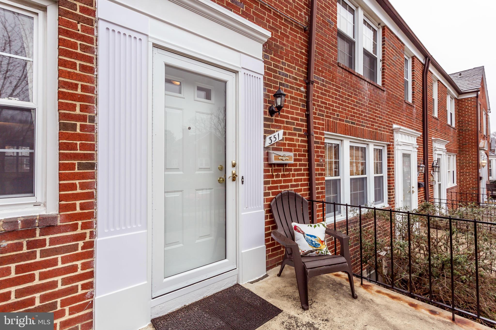 351 Whitfield Road Baltimore, MD 21228 - Photo 3 of 32
