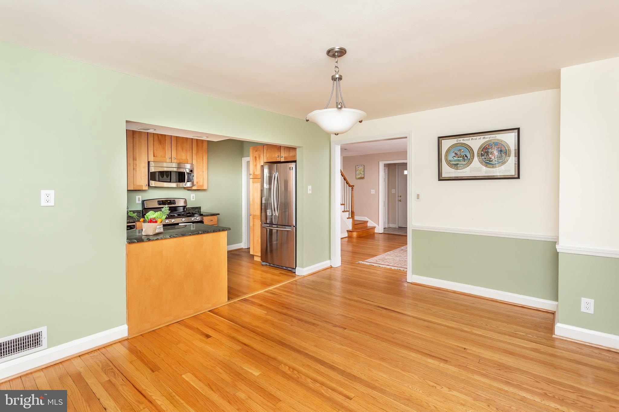 351 Whitfield Road Baltimore, MD 21228 - Photo 8 of 32