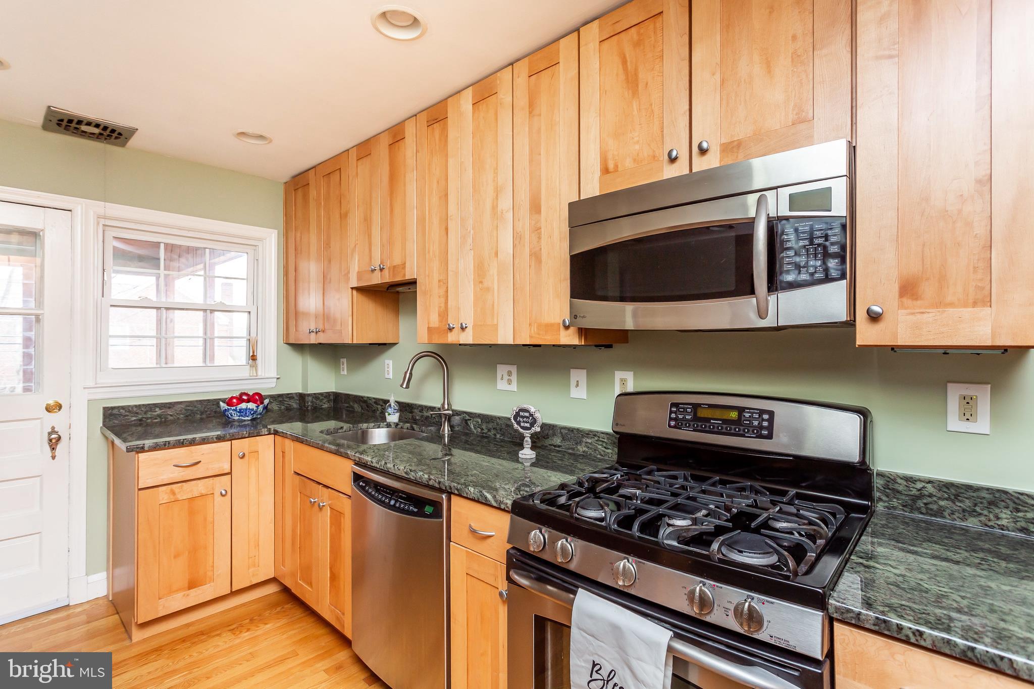 351 Whitfield Road Baltimore, MD 21228 - Photo 10 of 32