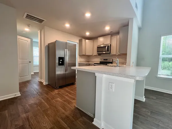 $2,200 | 109 Rosefield Court, Summerville, SC 29485