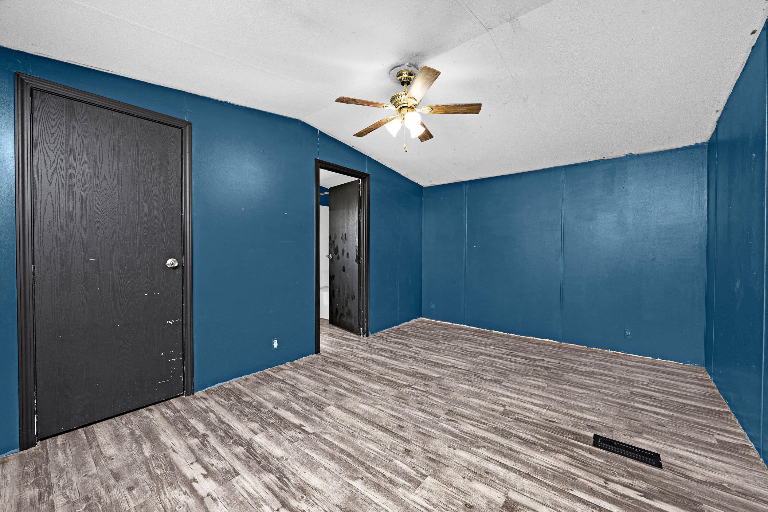 1135 Strong Branch Road Liberty, KY 42539 - Photo 18 of 29 1135StrongBranchRd-27
