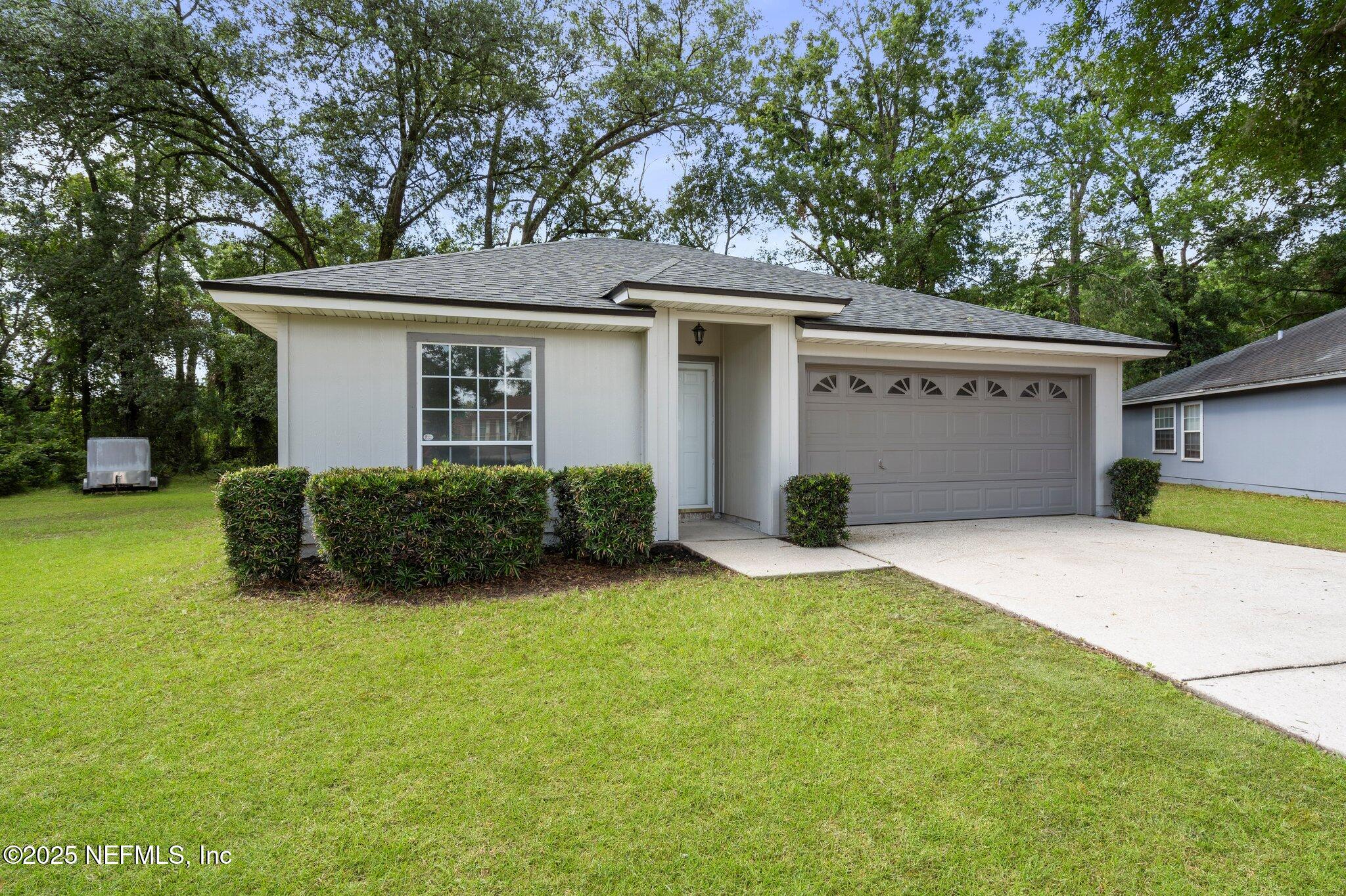 7687 Spring Branch Court Jacksonville, FL 32221 - Photo 3 of 30 6-web-or-mls-DSC05492a