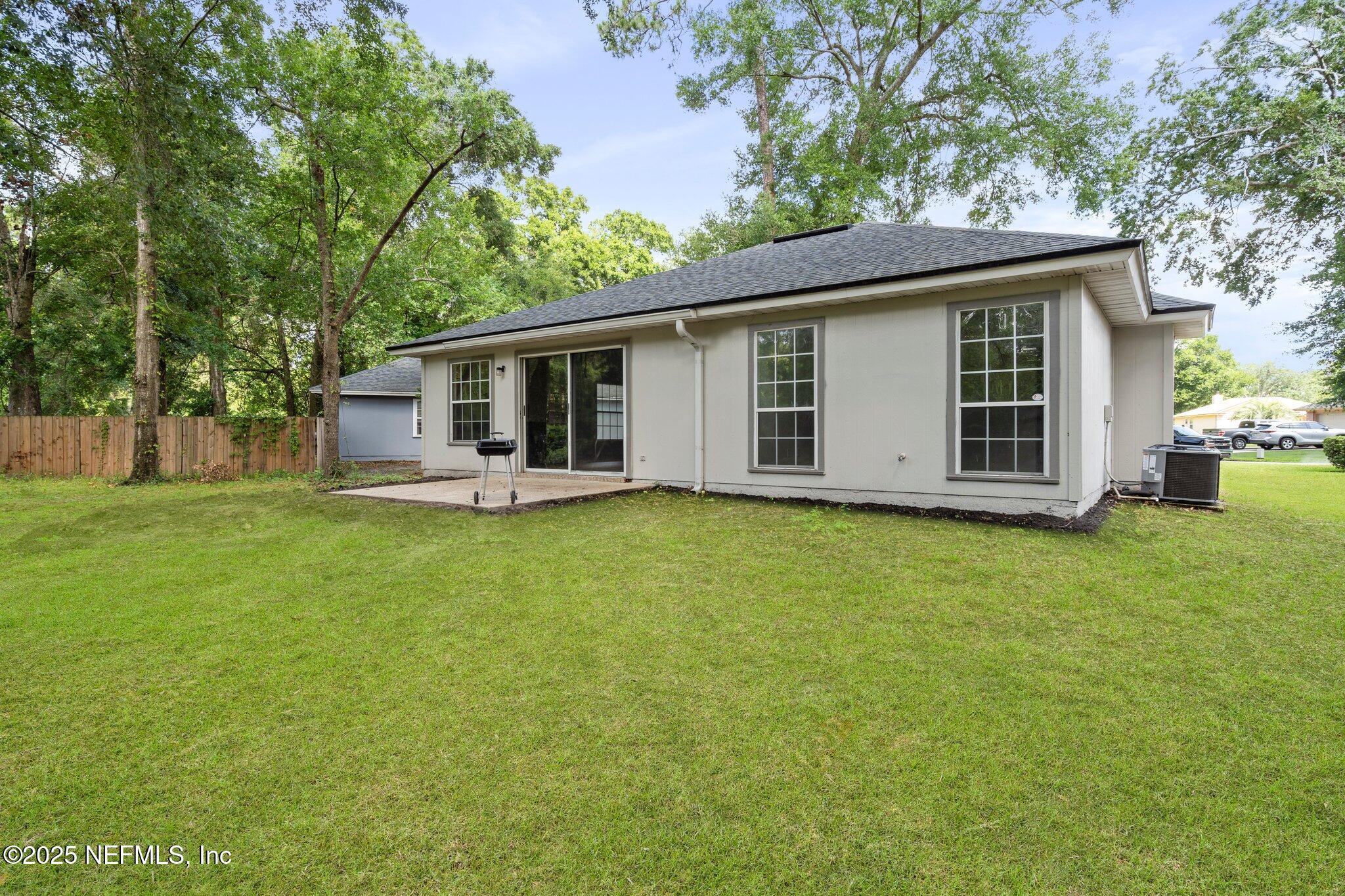 7687 Spring Branch Court Jacksonville, FL 32221 - Photo 8 of 30 16-web-or-mls-DSC05522a