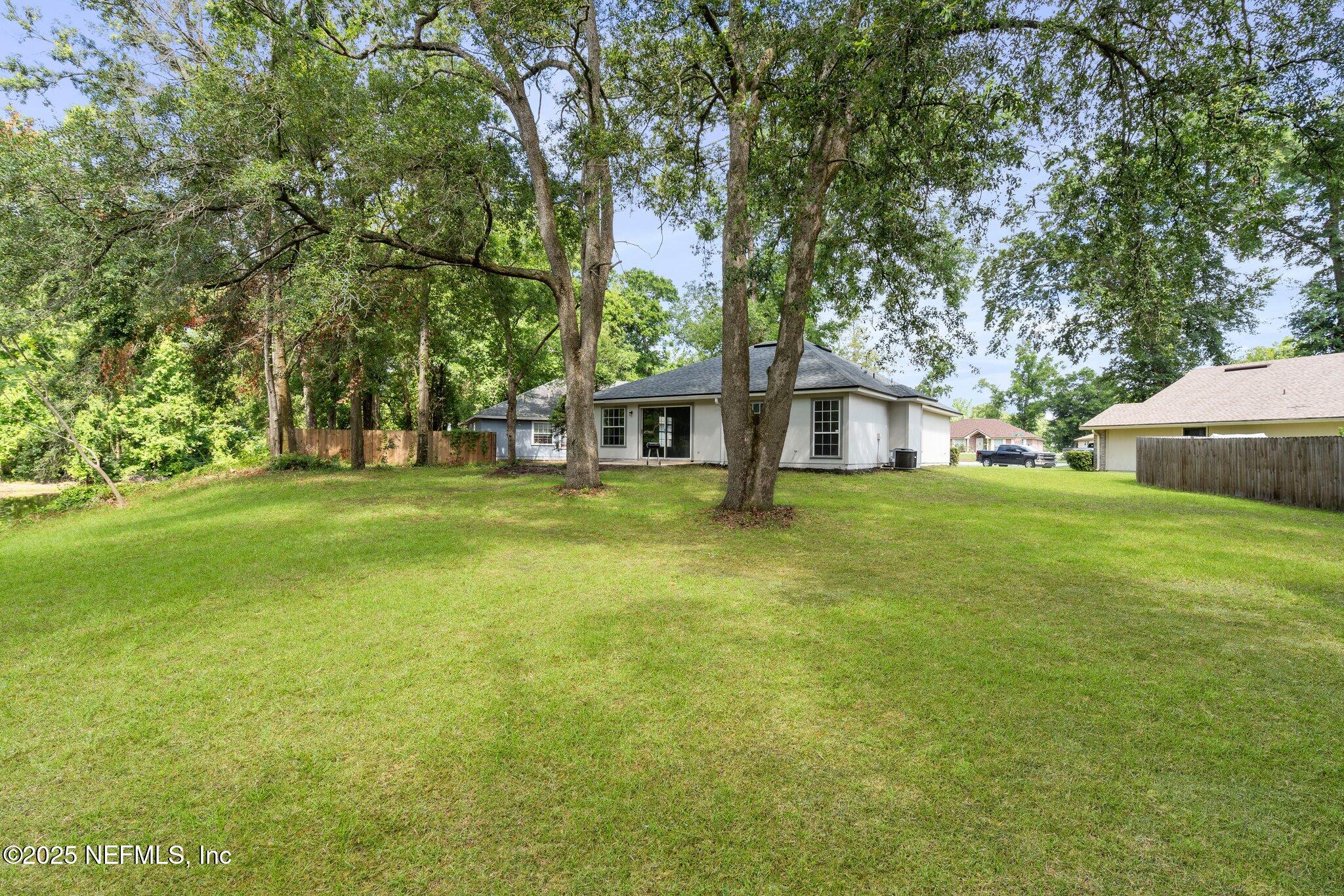 7687 Spring Branch Court Jacksonville, FL 32221 - Photo 10 of 30 20-web-or-mls-DSC05534a