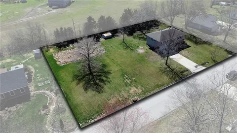 $359,900 | 7640 West 194th Street, Stilwell, KS 66085