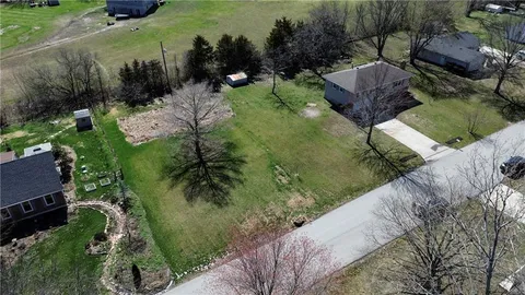 $359,900 | 7640 West 194th Street, Stilwell, KS 66085