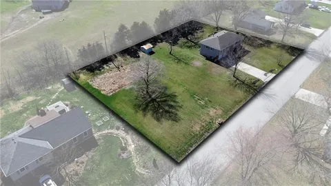 $359,900 | 7640 West 194th Street, Stilwell, KS 66085