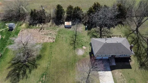 $359,900 | 7640 West 194th Street, Stilwell, KS 66085