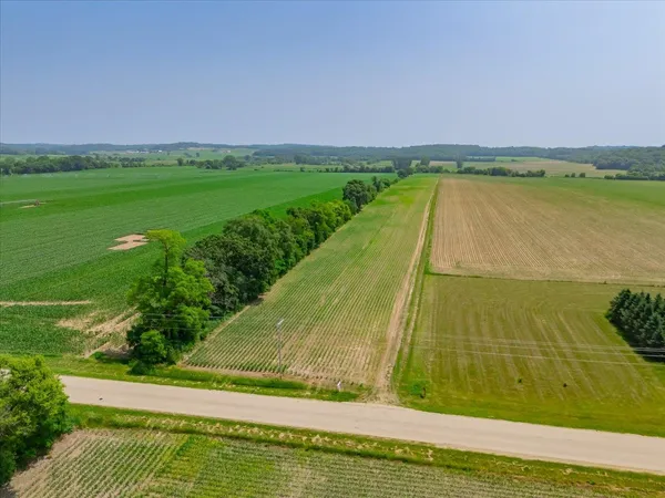 $1,033,730 | Lot 1 Sandy Hook, Brooklyn, WI 53521