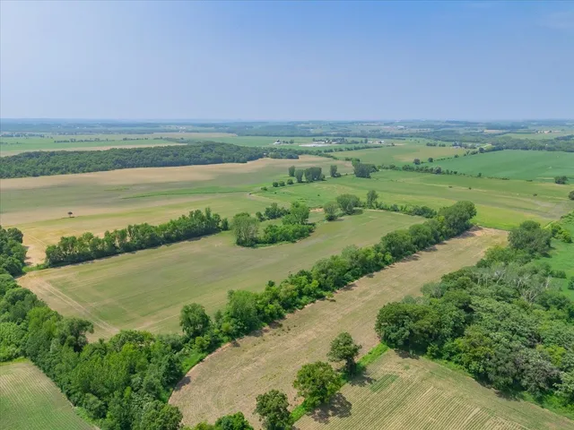 $1,033,730 | Lot 1 Sandy Hook, Brooklyn, WI 53521