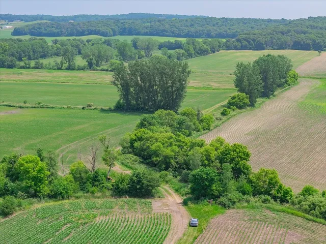 $1,033,730 | Lot 1 Sandy Hook, Brooklyn, WI 53521