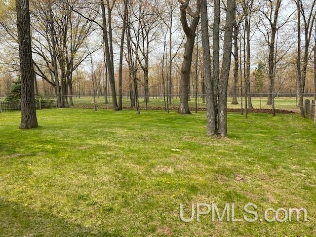 60 Tipperary Road Gladstone, MI 49837 - Photo 6 of 25 Gallery Image 6