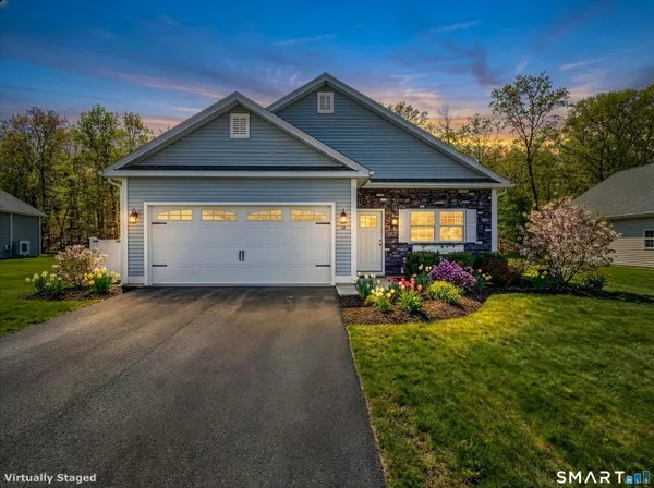 $425,000 | 13 Henry Drive, Unit 13, Moosup, CT 06354
