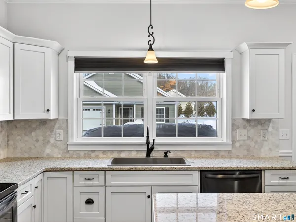 $425,000 | 13 Henry Drive, Unit 13, Moosup, CT 06354