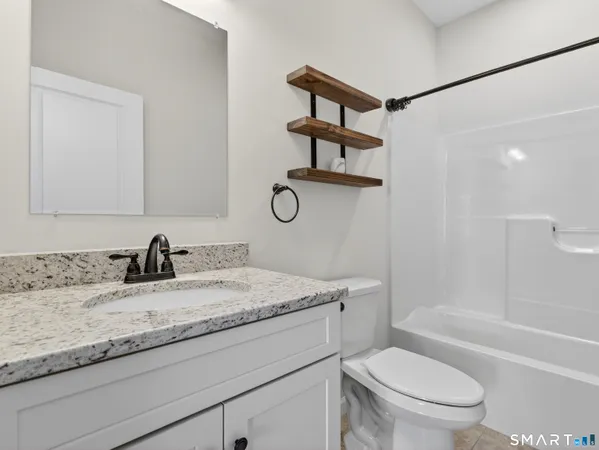 $425,000 | 13 Henry Drive, Unit 13, Moosup, CT 06354