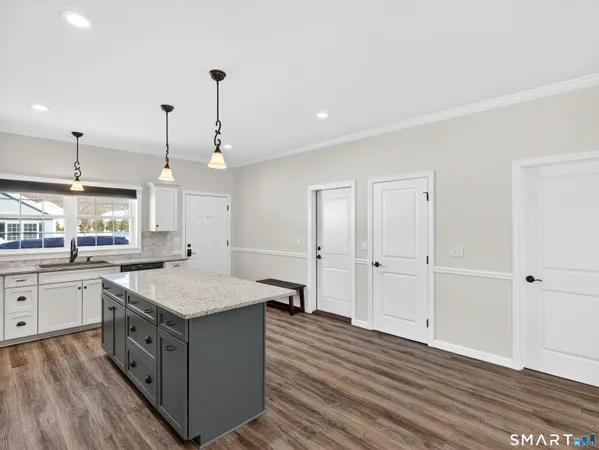 $415,000 | 13 Henry Drive, Unit 13, Moosup, CT 06354