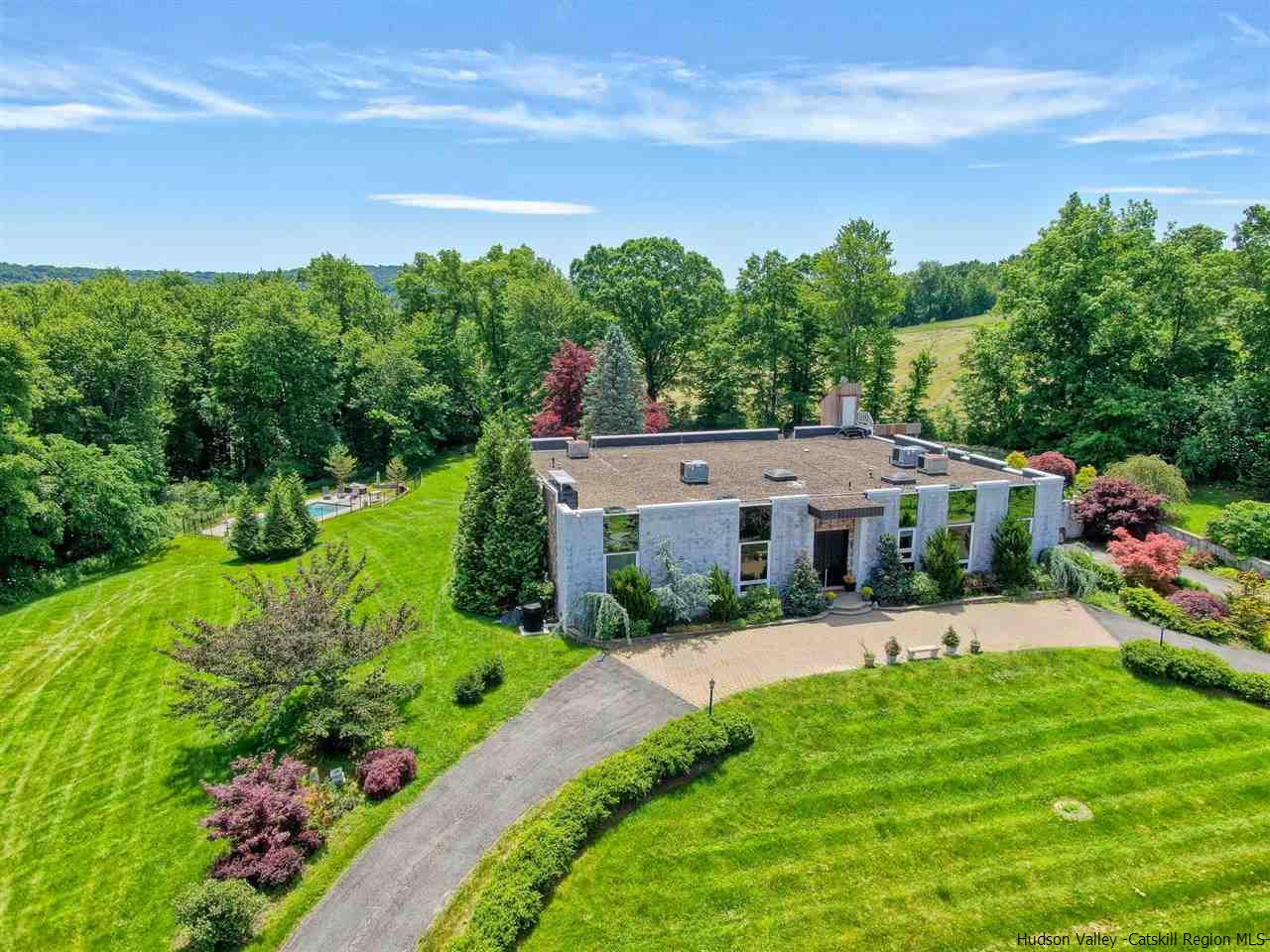 27 Westview Drive Wallkill, NY 12589 - Photo 2 of 35 a view of a house with a garden
