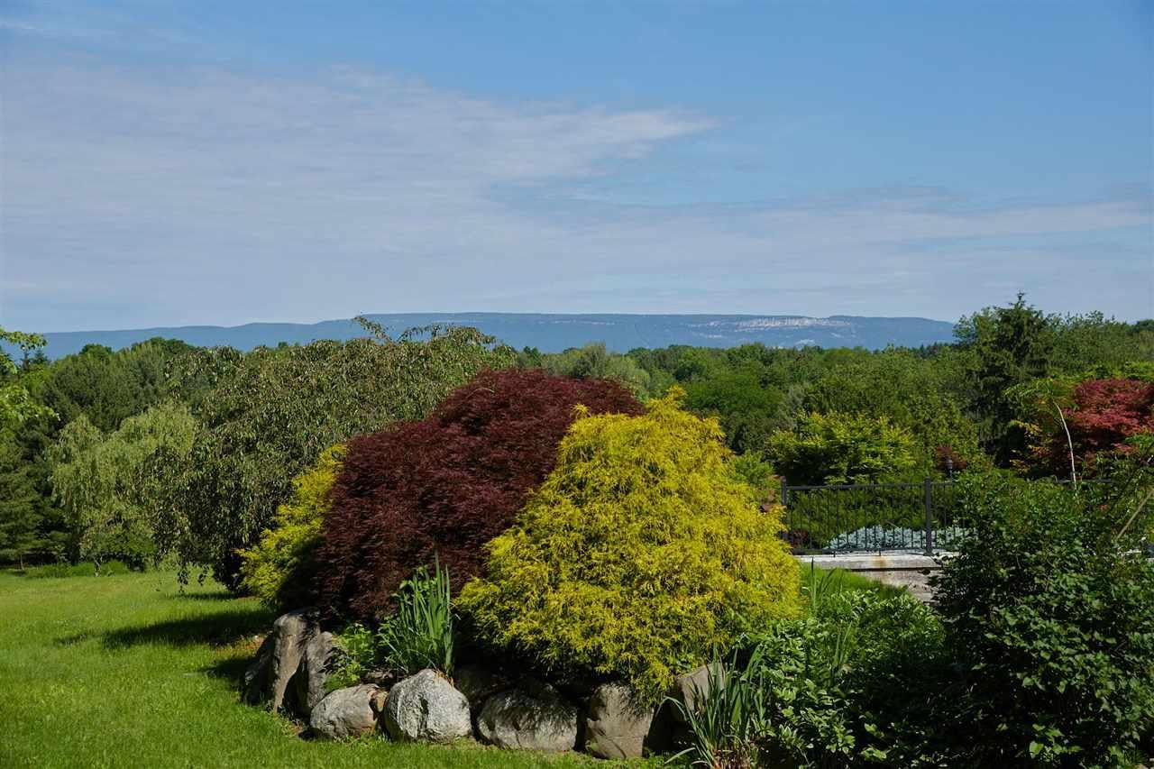 27 Westview Drive Wallkill, NY 12589 - Photo 33 of 35 a view of a garden