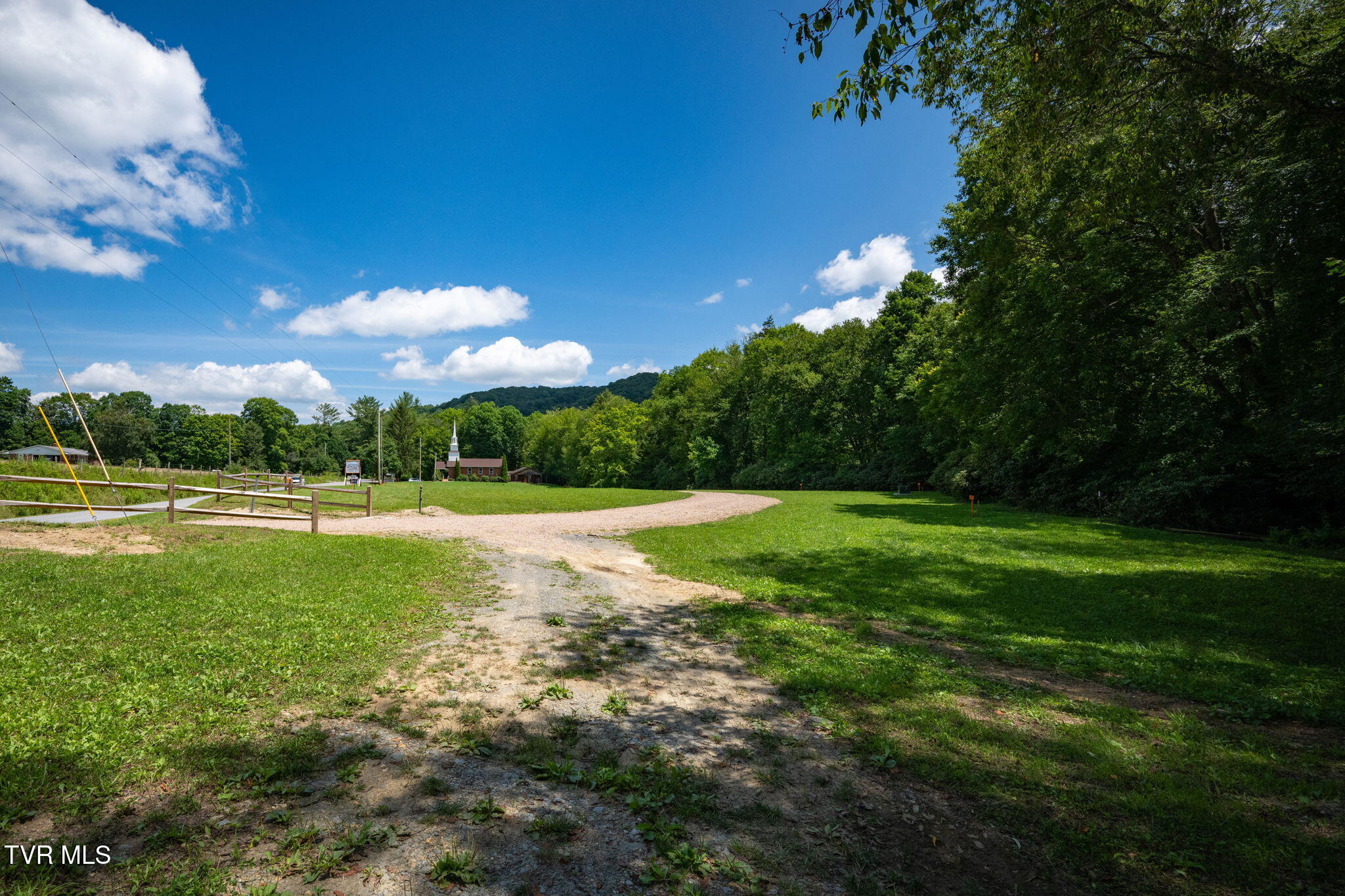 1776 Ripshin Mountain Road, Unit 56 Roan Mountain, TN 37687 - Photo 42 of 61 80-web-or-mls-EXT_5803