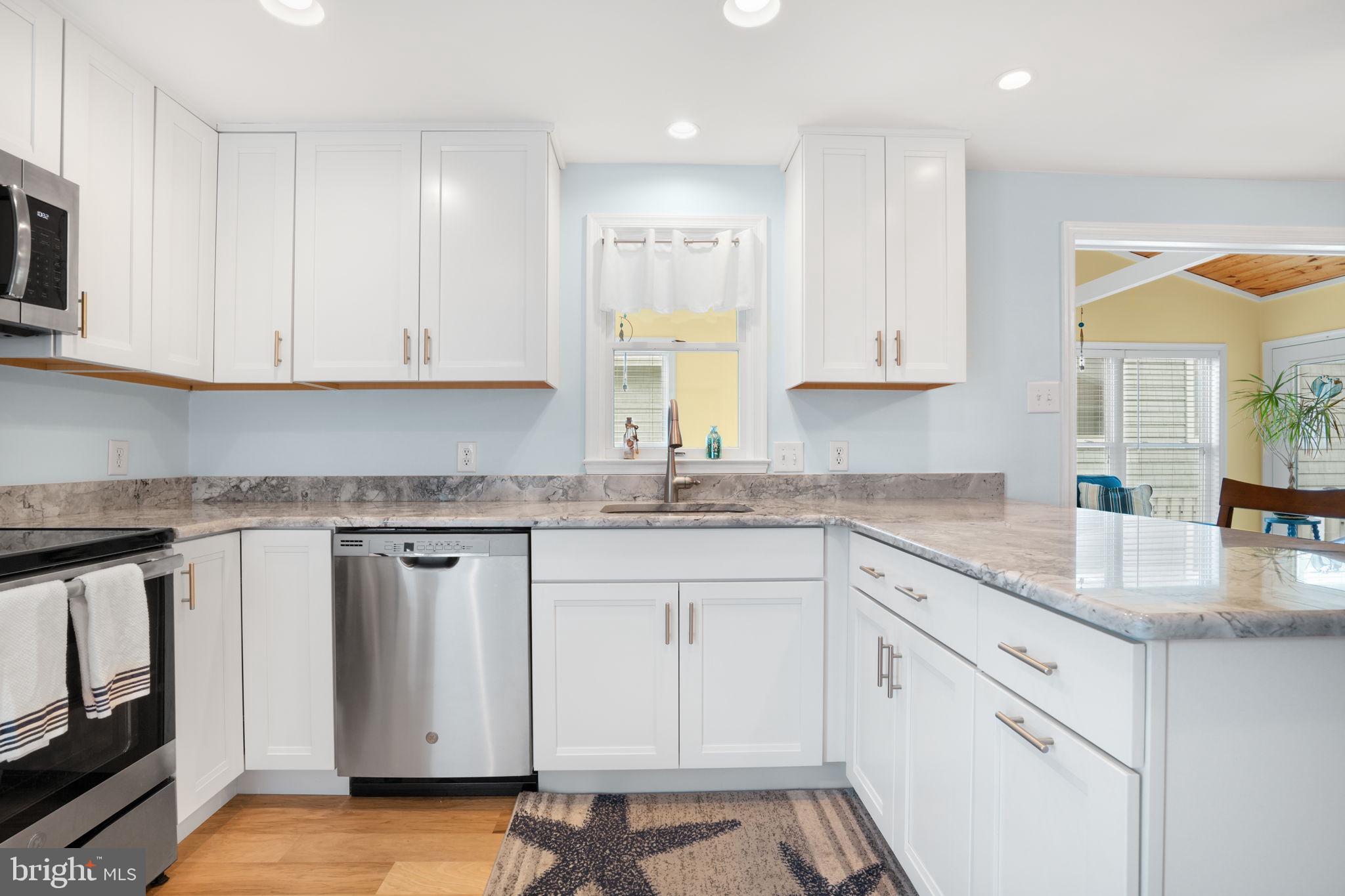 13611 North Ocean Road Ocean City, MD 21842 - Photo 6 of 40 Gallery Image 6