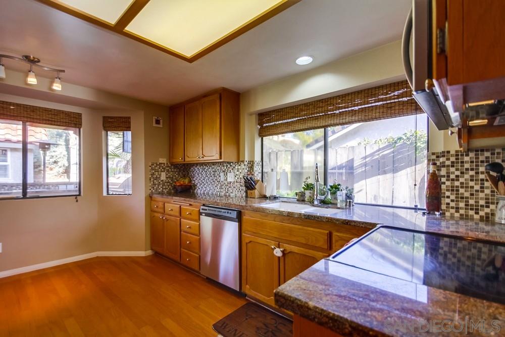 13196 Treecrest Street Poway, CA 92064 - Photo 11 of 25