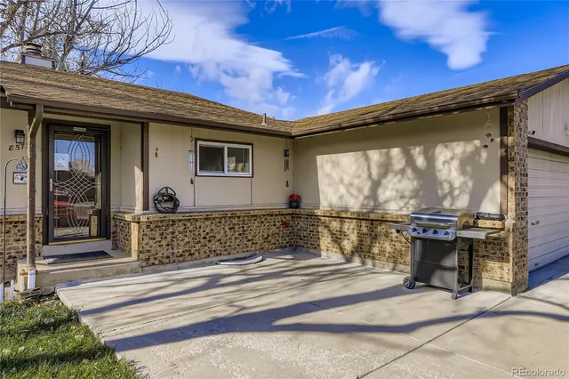 $450,000 | 8573 Dover Circle, Arvada, CO 80005