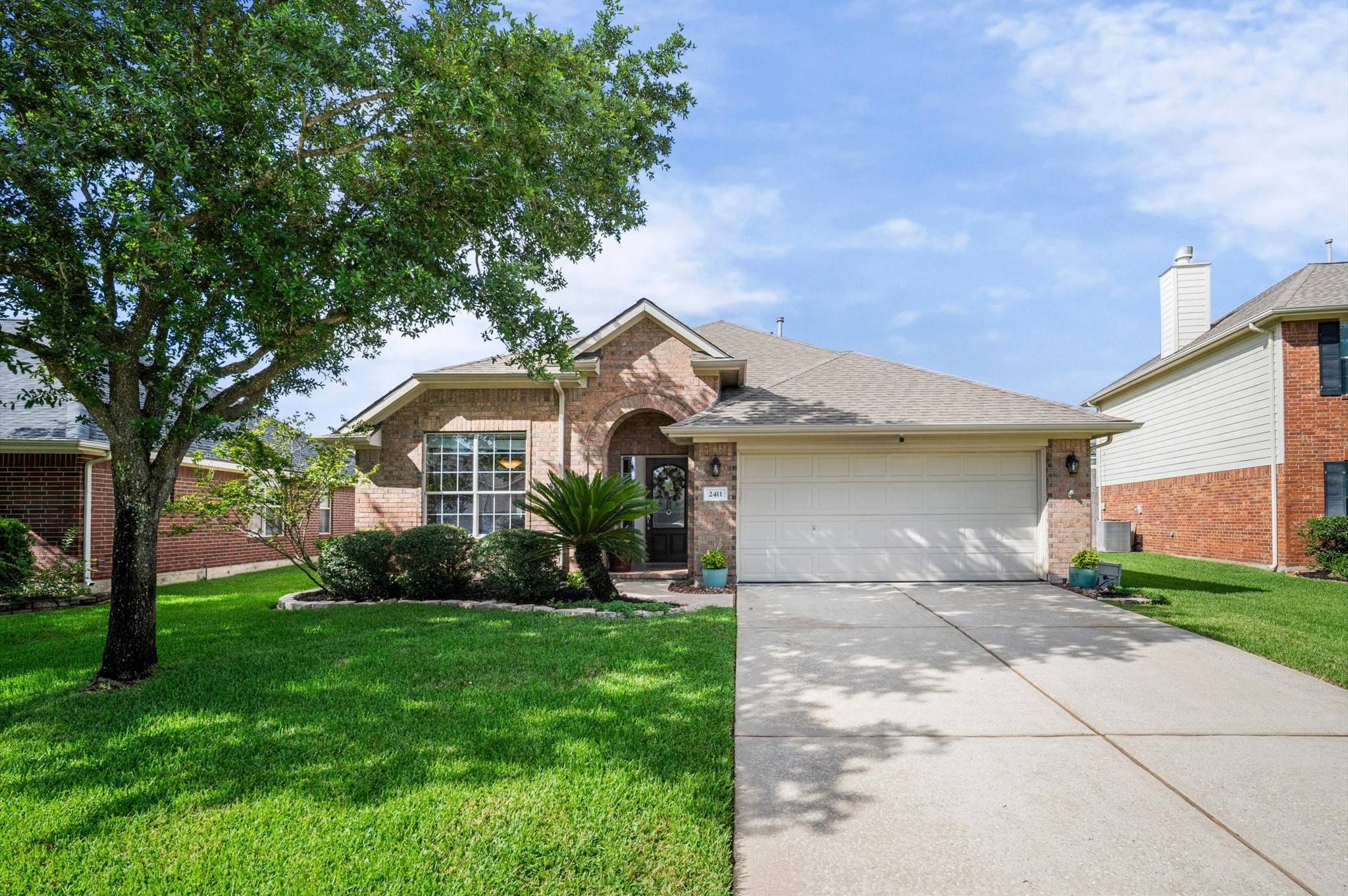 2411 Fern Lacy Drive Spring, TX 77388 - Photo 25 of 26 Front View