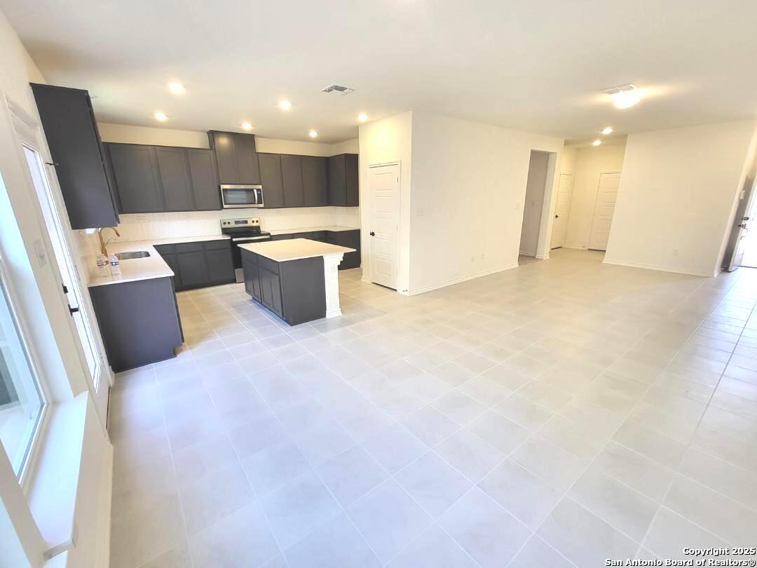 14839 Vance Jackson Road, Unit 906 San Antonio, TX 78249 - Photo 5 of 25