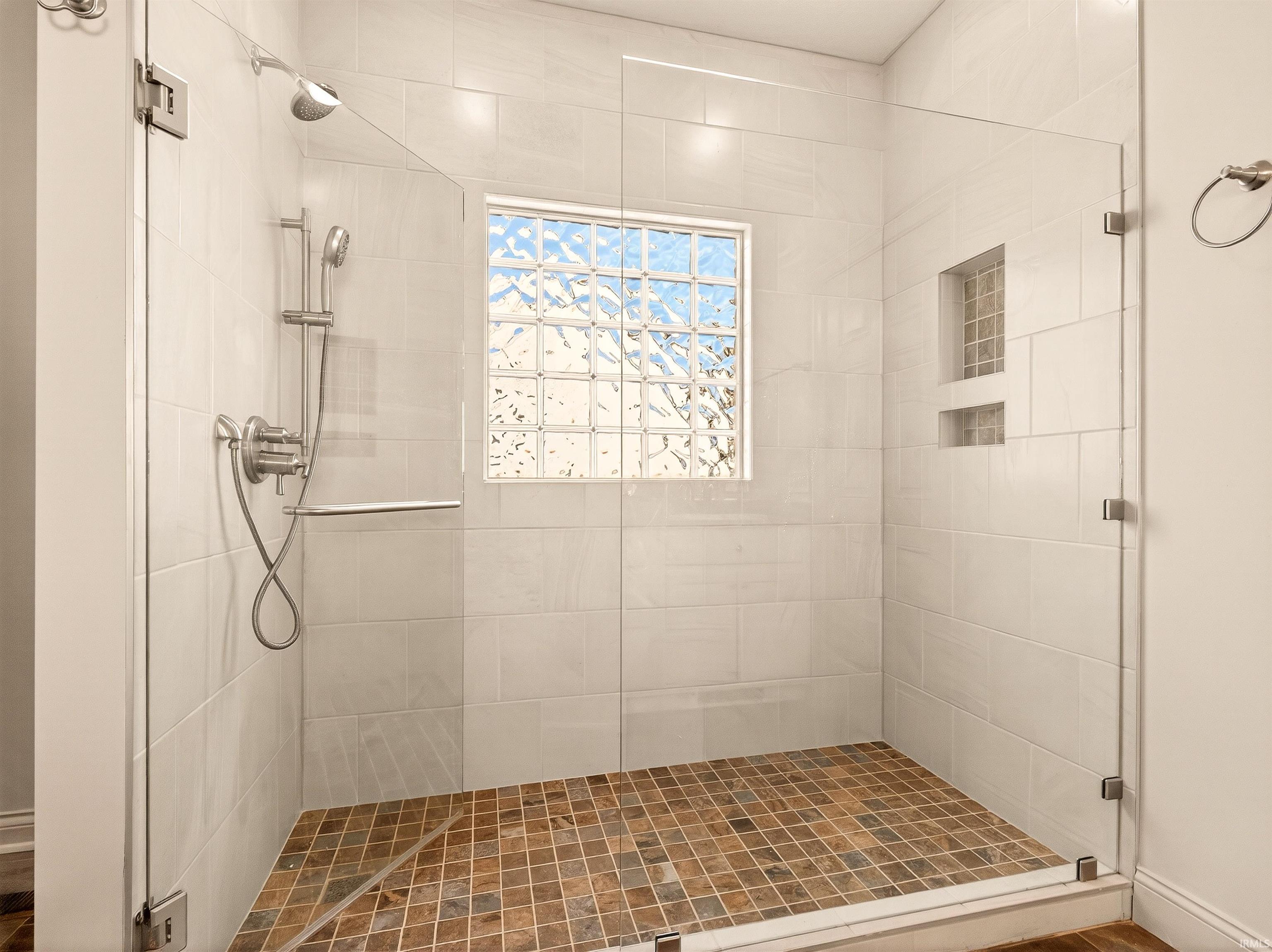 1723 Autumn Run Fort Wayne, IN 46845 - Photo 1 of 23