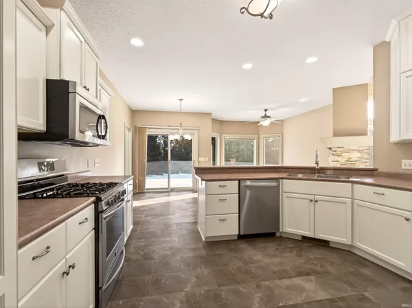 $430,000 | 1723 Autumn Run, Fort Wayne, IN 46845