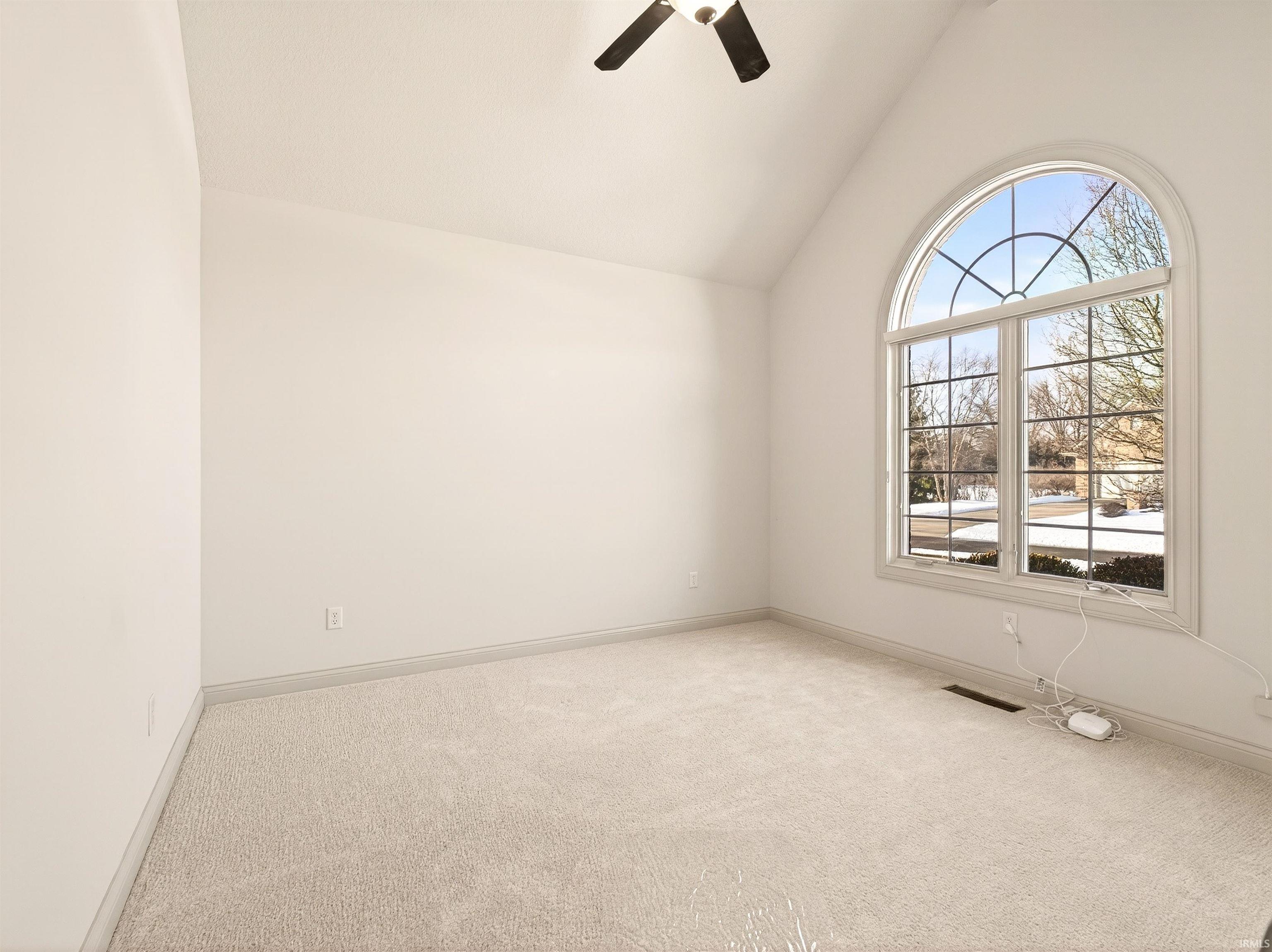 1723 Autumn Run Fort Wayne, IN 46845 - Photo 2 of 23