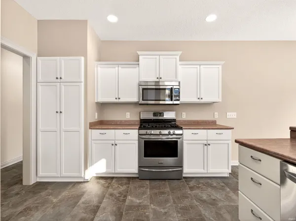 $430,000 | 1723 Autumn Run, Fort Wayne, IN 46845